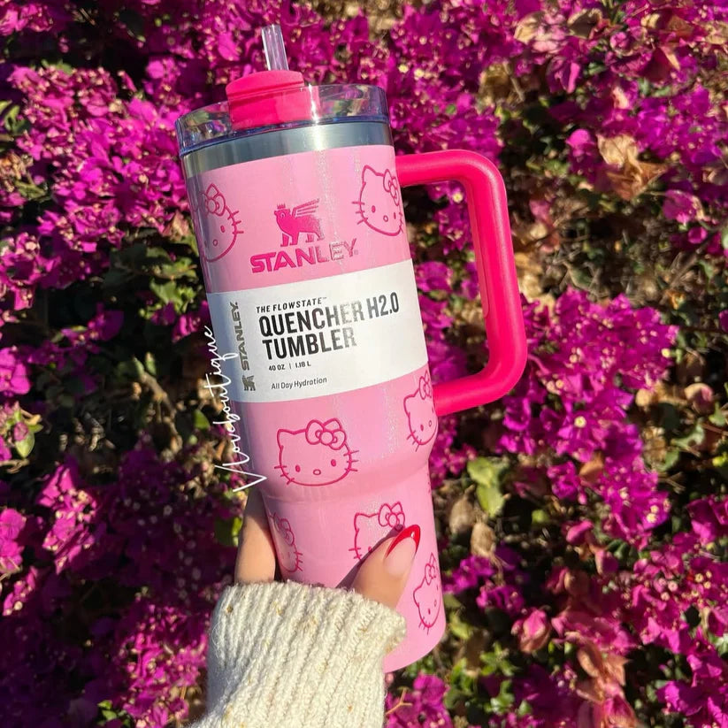 Stanley termos çeşitleri ile sıcak ve soğuk içeceklerinizi uzun süre muhafaza edin! Stanley pipetli termos, Stanley kahve termosu ve Stanley mug termos modelleri, günlük kullanım için idealdir. Stanley kulplu termos ve Stanley outdoor termos 1.3 lt, doğa tutkunları için mükemmel bir seçim sunar. Şık tasarımıyla Stanley Barbie termos ve Stanley termos pembe, tarzınıza renk katar. Stanley termos en ucuz fiyat seçenekleriyle kaliteli ve dayanıklı bir kullanım sunarken, Stanley termos çanta ile taşıması da oldu