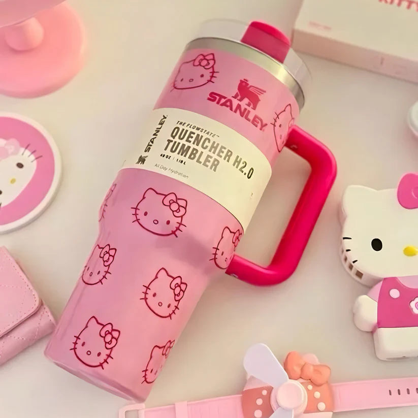 Stanley termos çeşitleri ile sıcak ve soğuk içeceklerinizi uzun süre muhafaza edin! Stanley pipetli termos, Stanley kahve termosu ve Stanley mug termos modelleri, günlük kullanım için idealdir. Stanley kulplu termos ve Stanley outdoor termos 1.3 lt, doğa tutkunları için mükemmel bir seçim sunar. Şık tasarımıyla Stanley Barbie termos ve Stanley termos pembe, tarzınıza renk katar. Stanley termos en ucuz fiyat seçenekleriyle kaliteli ve dayanıklı bir kullanım sunarken, Stanley termos çanta ile taşıması da oldu