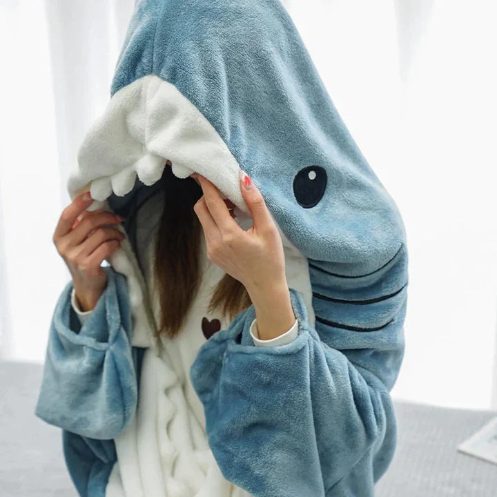 Gifthane Shark Hoodie Battaniye